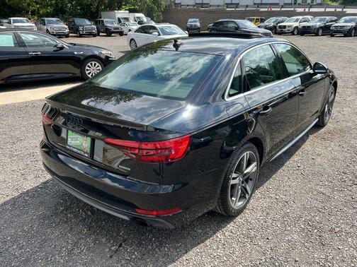 2017 Audi A4 2.0T Prestige