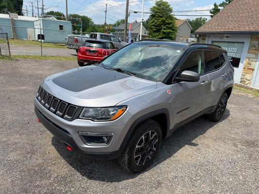Billet Silver Metallic Clearcoat 2019 Jeep Compass Trailhawk