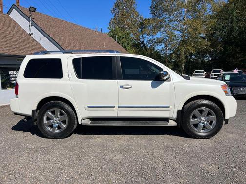 2014 Nissan Armada Platinum