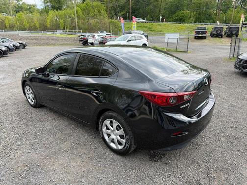 Jet Black Mica 2017 Mazda Mazda3 Sport