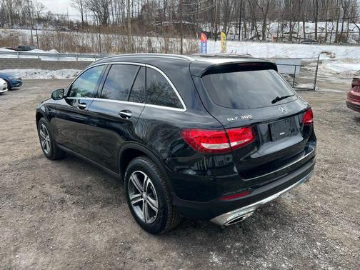 2017 Mercedes-Benz GLC 300 4MATIC