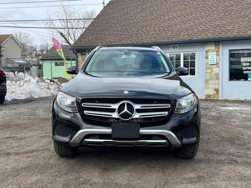 2017 Mercedes-Benz GLC 300 4MATIC