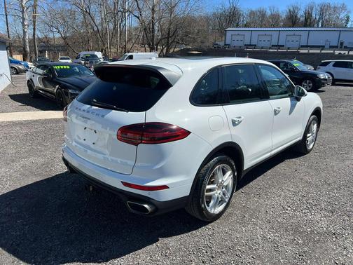 2016 Porsche Cayenne Cayenne