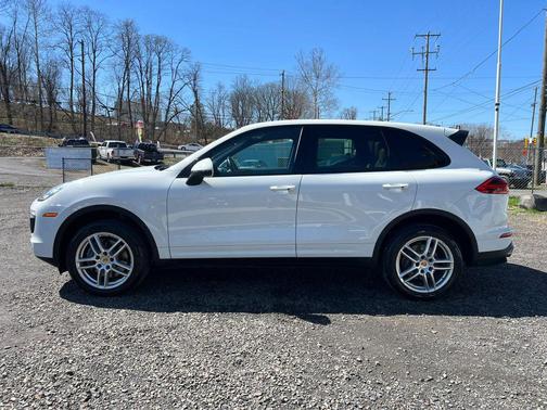 2016 Porsche Cayenne Cayenne
