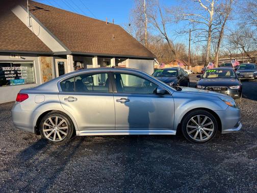 2013 Subaru Legacy Sport