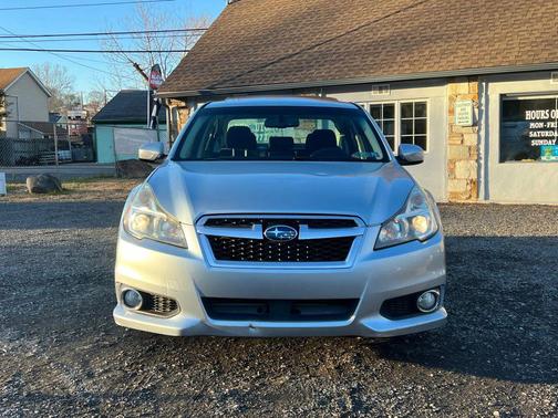 2013 Subaru Legacy Sport