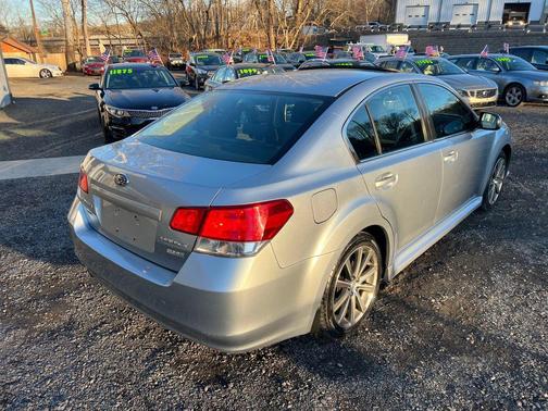 2013 Subaru Legacy Sport