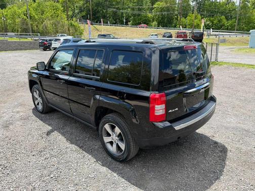 Black Clearcoat 2017 Jeep Patriot Sport
