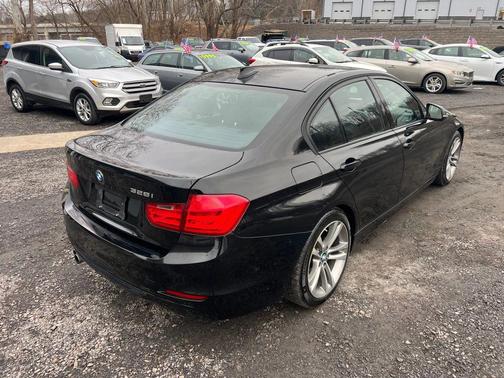 2013 BMW 328 328i Sedan 4D