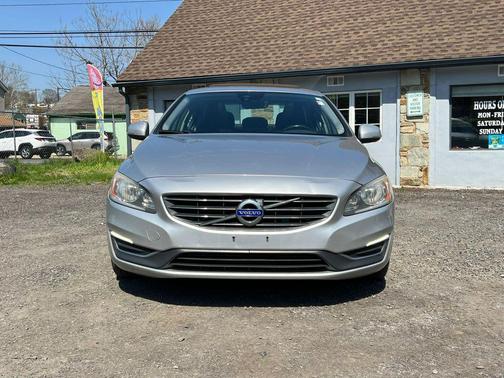 Bright Silver Metallic 2015 Volvo S60 T5 Premier