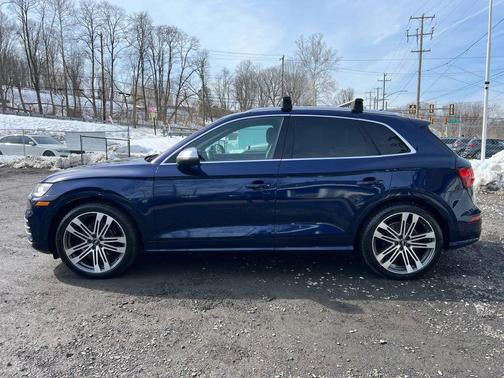 Moonlight Blue Metallic 2018 Audi SQ5 3.0T Prestige