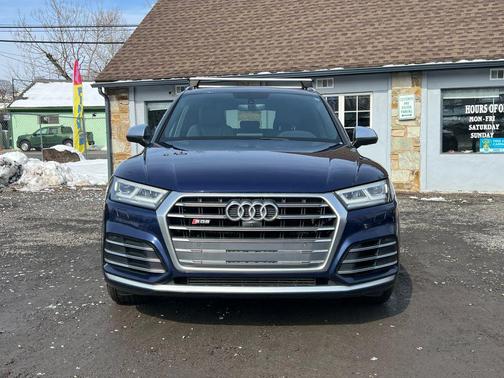 Moonlight Blue Metallic 2018 Audi SQ5 3.0T Prestige