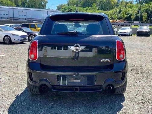 2011 MINI Cooper S Countryman Base