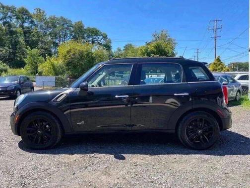 2011 MINI Cooper S Countryman Base