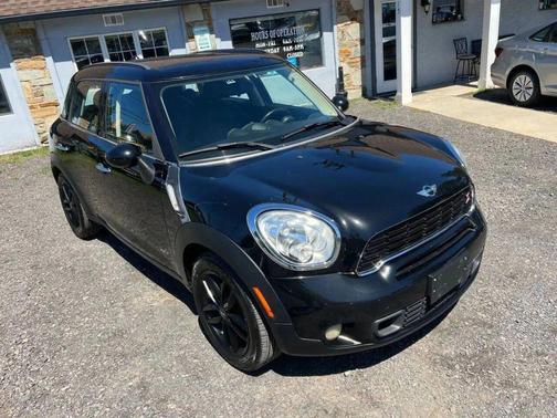2011 MINI Cooper S Countryman Base