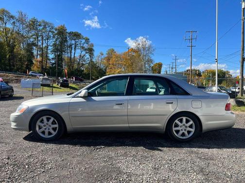 2003 Toyota Avalon XLS