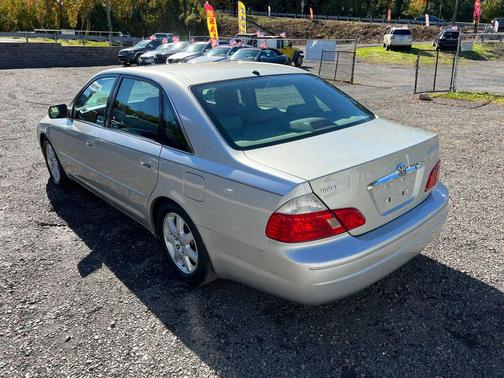 2003 Toyota Avalon XLS