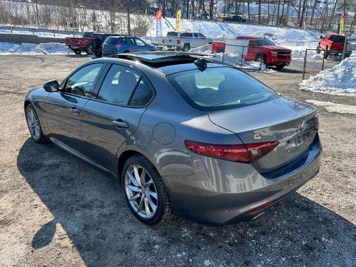 2017 Alfa Romeo Giulia Ti