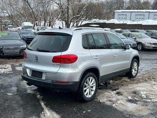 2017 Volkswagen Tiguan 2.0T Wolfsburg Edition