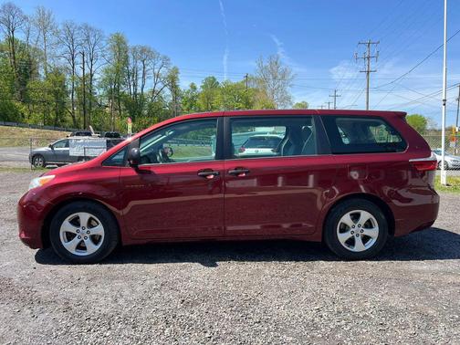 Salsa Red Pearl 2015 Toyota Sienna L