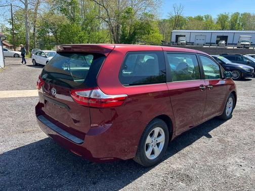 Salsa Red Pearl 2015 Toyota Sienna L