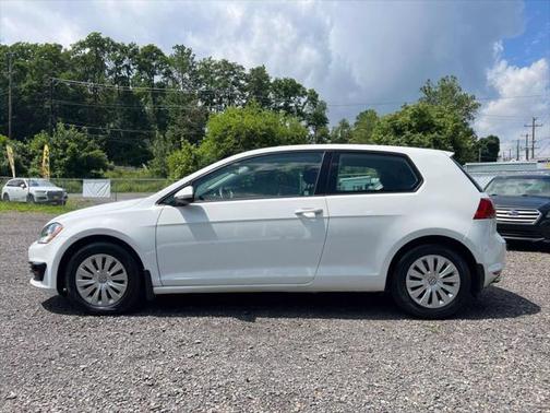 2015 Volkswagen Golf Launch Edition 2-Door