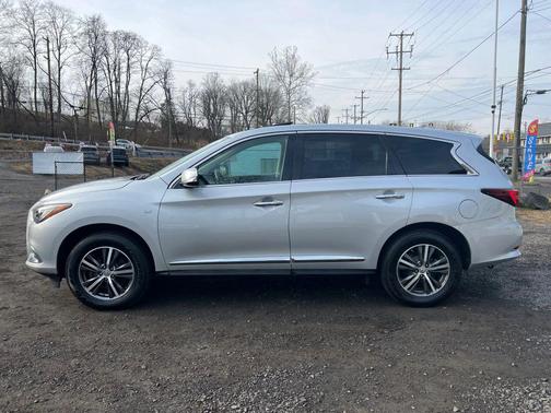 2018 INFINITI QX60 Base