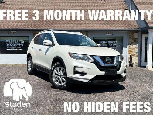 White 2018 Nissan Rogue SV