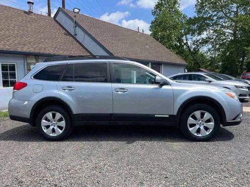 2012 Subaru Outback 2.5i Limited
