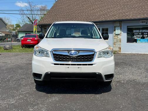 Satin White Pearl 2014 Subaru Forester 2.5i