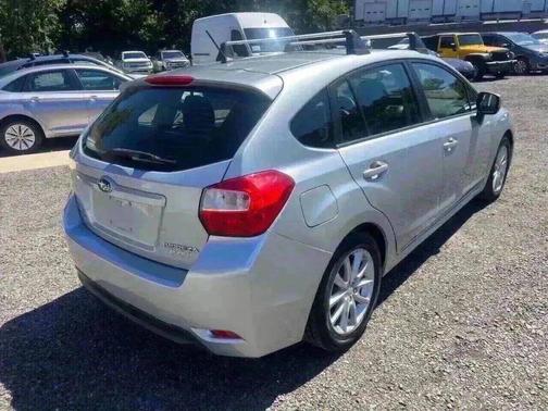 2014 Subaru Impreza 2.0i Premium