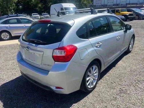 2014 Subaru Impreza 2.0i Premium