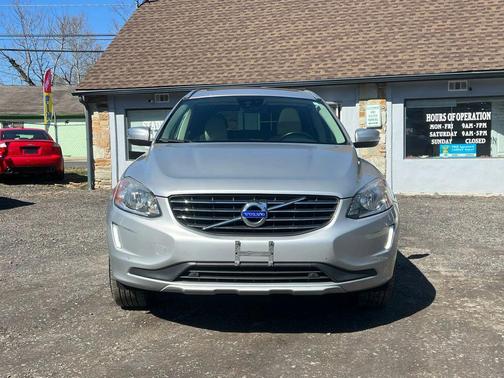 2016 Volvo XC60 T5 Premier