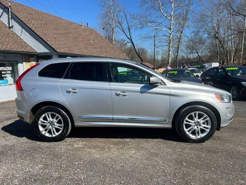 2016 Volvo XC60 T5 Premier