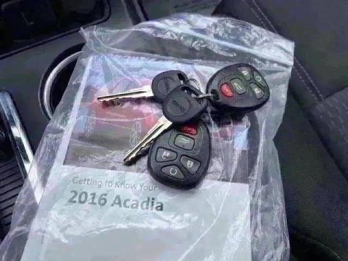 2016 GMC Acadia SLE-2