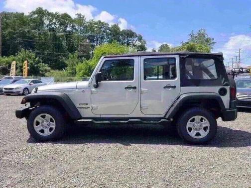 2012 Jeep Wrangler Unlimited Sport