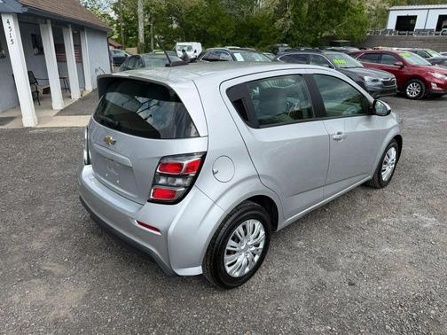 2020 Chevrolet Sonic FWD Hatchback 1FL 5-Door