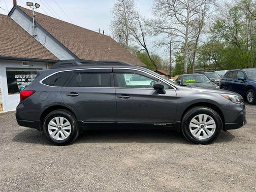 Gray 2019 Subaru Outback 2.5i Premium