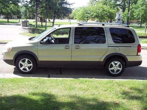 Gold 2006 Pontiac Montana SV6 4dr Ext WB FWD