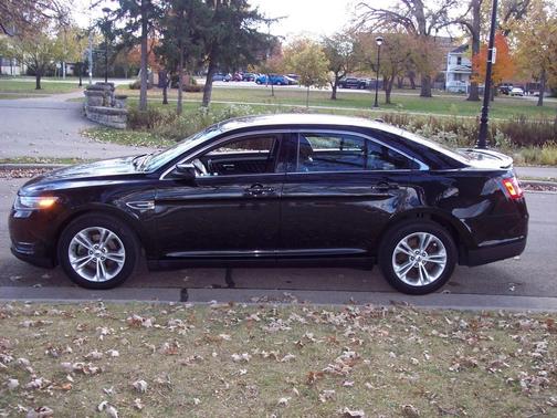 2013 Ford Taurus SEL