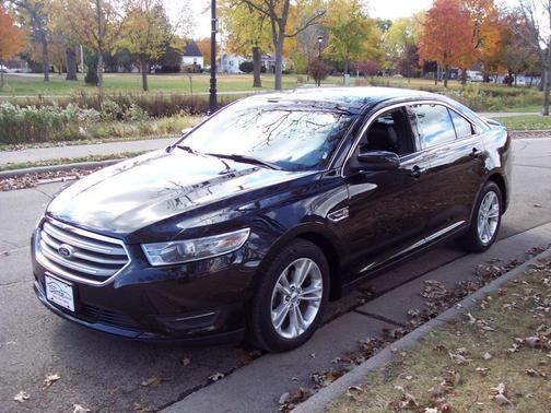 2013 Ford Taurus SEL