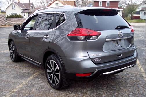 2017 Nissan Rogue SL