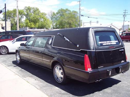 Black 2007 Cadillac DTS Base