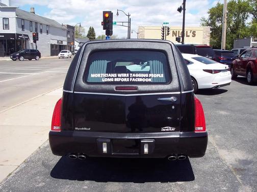 Black 2007 Cadillac DTS Base