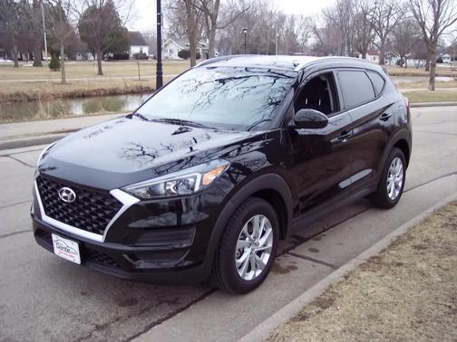 Black Noir Pearl 2021 Hyundai TUCSON Value