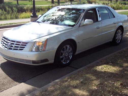 2008 Cadillac DTS Base