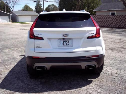 2021 Cadillac XT4 Premium Luxury