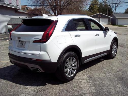2021 Cadillac XT4 Premium Luxury