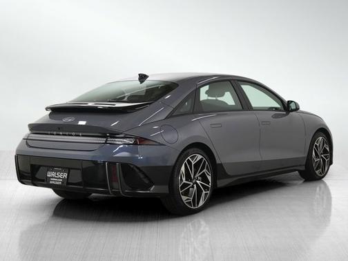 2025 Hyundai IONIQ 6 SEL