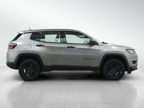 Billet Silver Metallic Clearcoat 2019 Jeep Compass Sport